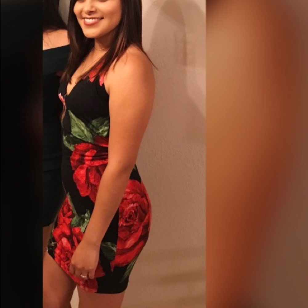 Rose dress open back and tie at the neck